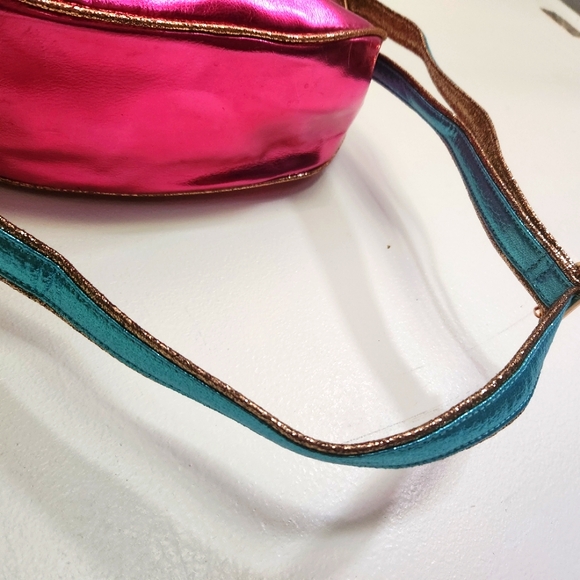 Sparkling floral metallic messenger bag - Picture 7 of 16